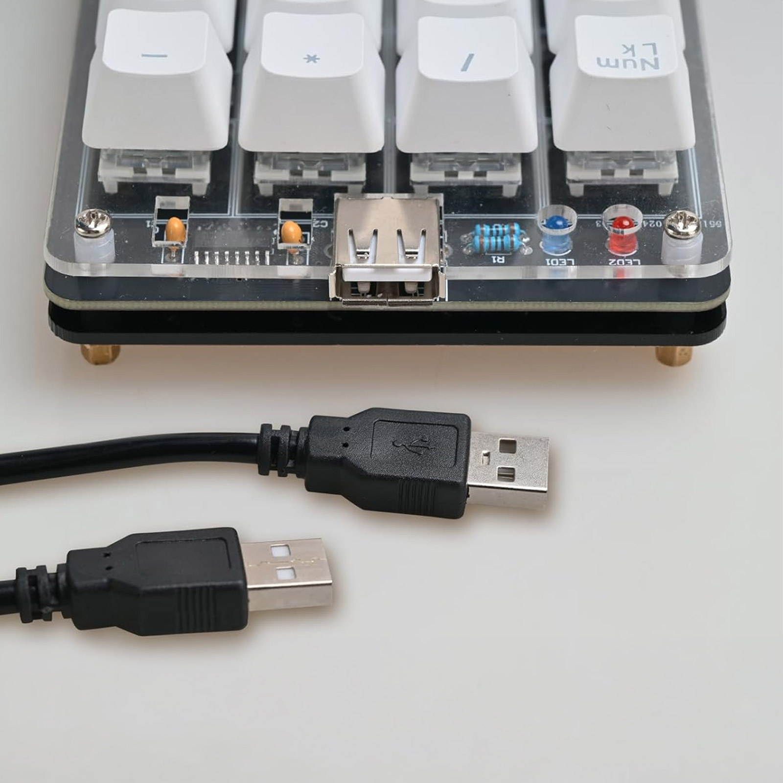 DIY USB Nummernblock Bausatz mit 17 mechanischen Tasten