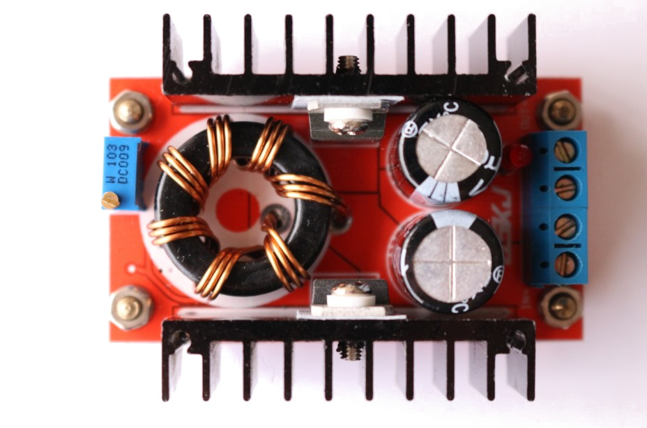 Spannungswandler High-Power Step-Up Modul 150W 12V-35V 6A