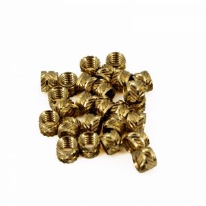 50x Einschmelzgewinde M4x4