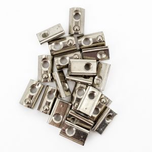 20x Nutenstein M4 Nut 5 einschwenkbar