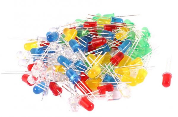 50 x Leuchtdiode LED 5mm - sortiert rot, gelb, blau, grün